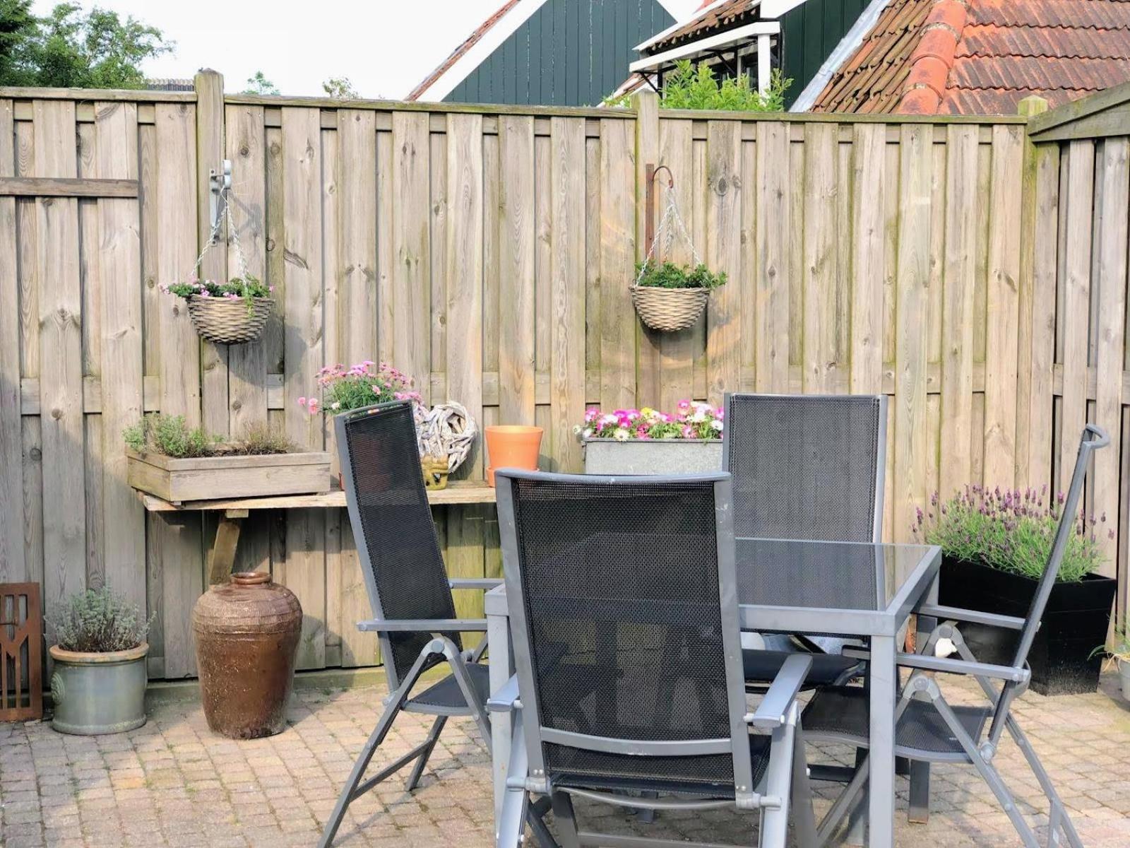 Appartamento It Buthus Baaiduinen Esterno foto